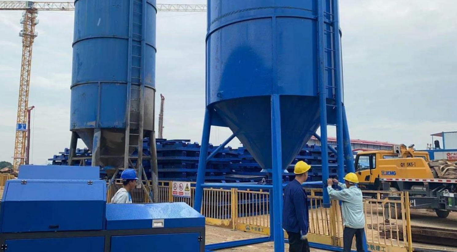 自动控制搅拌站